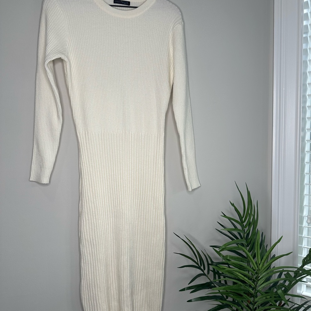 Elegant Ivory Knit Midi Dress